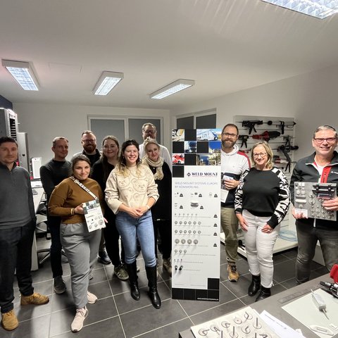 Ein Blick hinter die Kulissen unserer internen Weld-Mount-Schulung